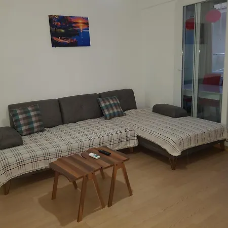 公寓 Esin Sitesi Kusadasi
