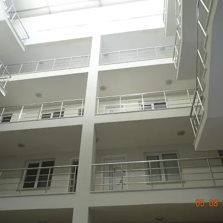 Esin Sitesi Kusadasi 达武特拉尔
